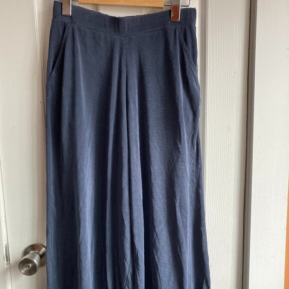 Oak + Fort Flowy Dark Dusty Blue Culottes - Small - Picture 1 of 6